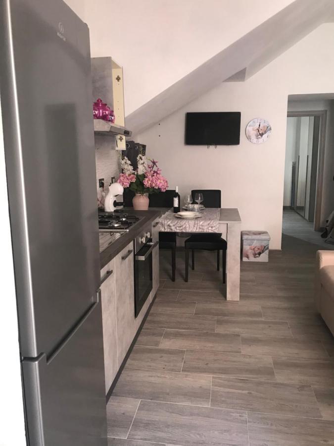 Bella'S House Apartment Кастелсардо Екстериор снимка