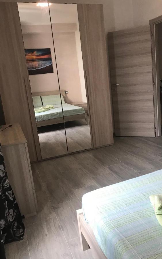 Bella'S House Apartment Кастелсардо Екстериор снимка
